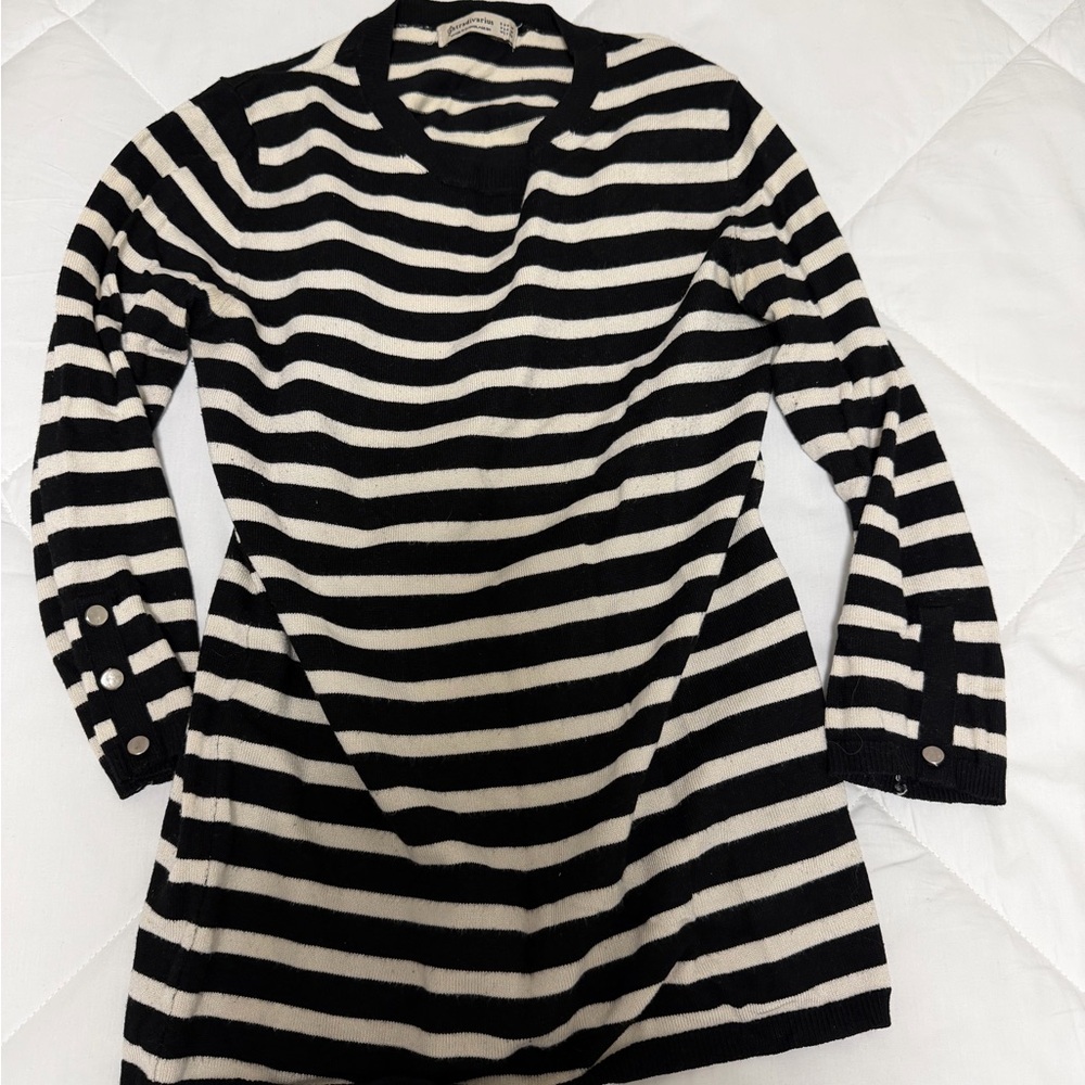 Stradivarius Monochrome Striped Knit Top